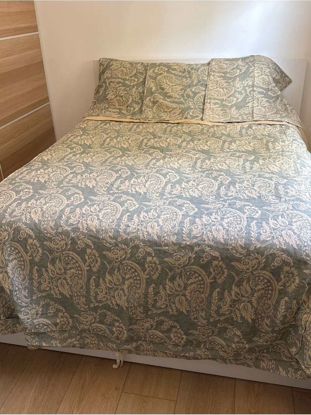 Pottery Barn Alessandra green and ivory floral linen-blend duvet cover & shams